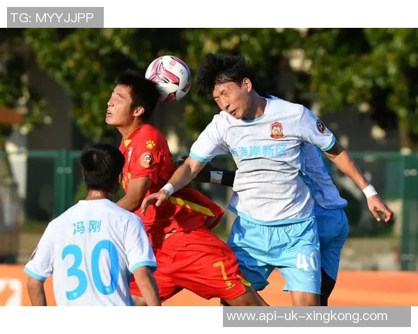 新疆纳欢足球队奋勇拼搏展现青春风采助力地方足球发展新篇章